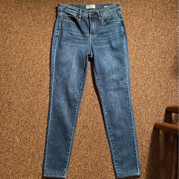 Nicole Miller Studio Jeans For Skinny High Rise Little You. Great Wash. - Picture 1 of 7